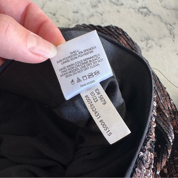 NWT! Express Pull-On High Waisted Sequin Wide Leg Pant - Short Length - Picture 6 of 9